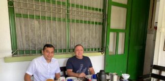 Wilson Lima e Eduardo Pazuello em café da manhã | Foto: Assessoria