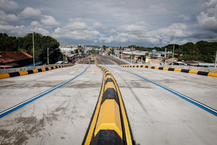 Viaduto do Manoa | Prefeitura de Manaus | Foto: Ruan Souza, Altemar Alcântara / Semcom e Osmar Neto / Seminf