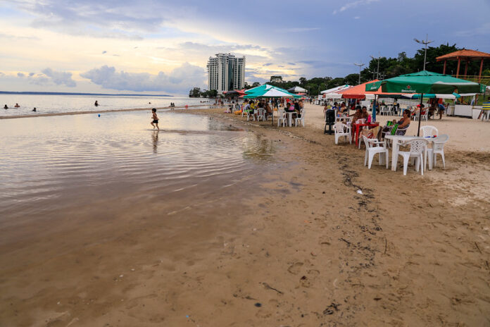 CHEIA 2021: Praia da Ponta Negra em Manaus | Foto: Marcely Gomes/Semcom