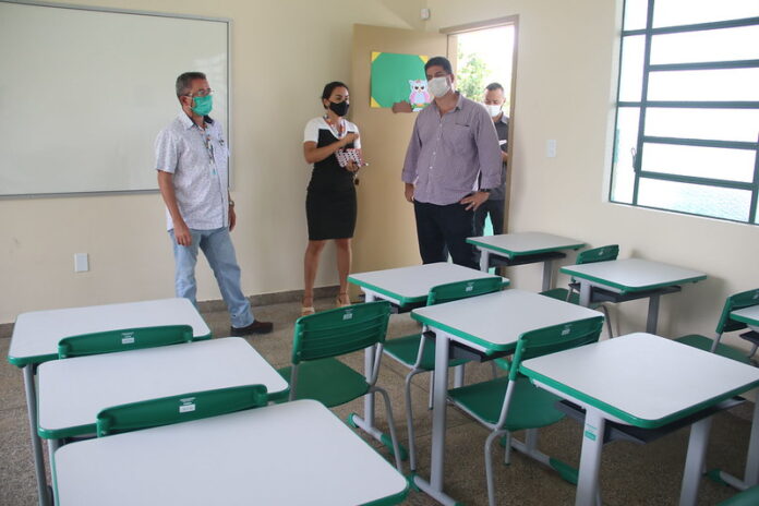 Prefeitura de Manaus SEMED Escolas