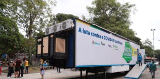 Megavacinação Covid-19 Praça da Polícia Carreta da Vacina Amazonas SES-AM