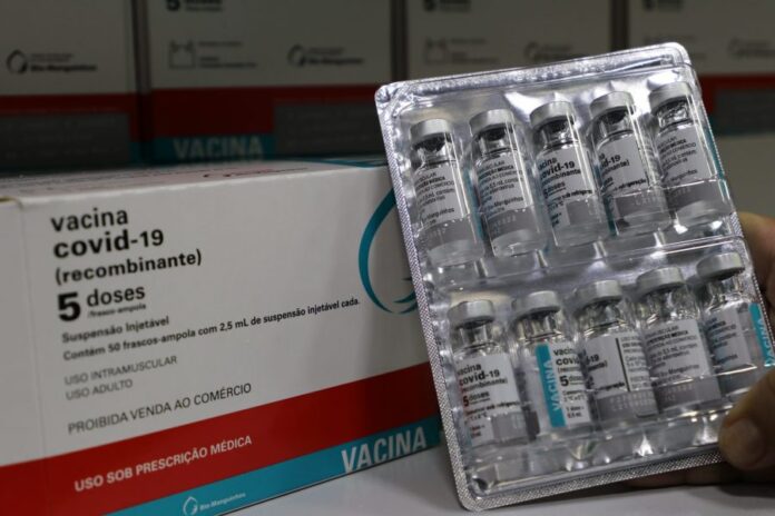 Amazonas recebe 211,4 mil doses de vacinas AstraZeneca e Janssen contra a Covid-19